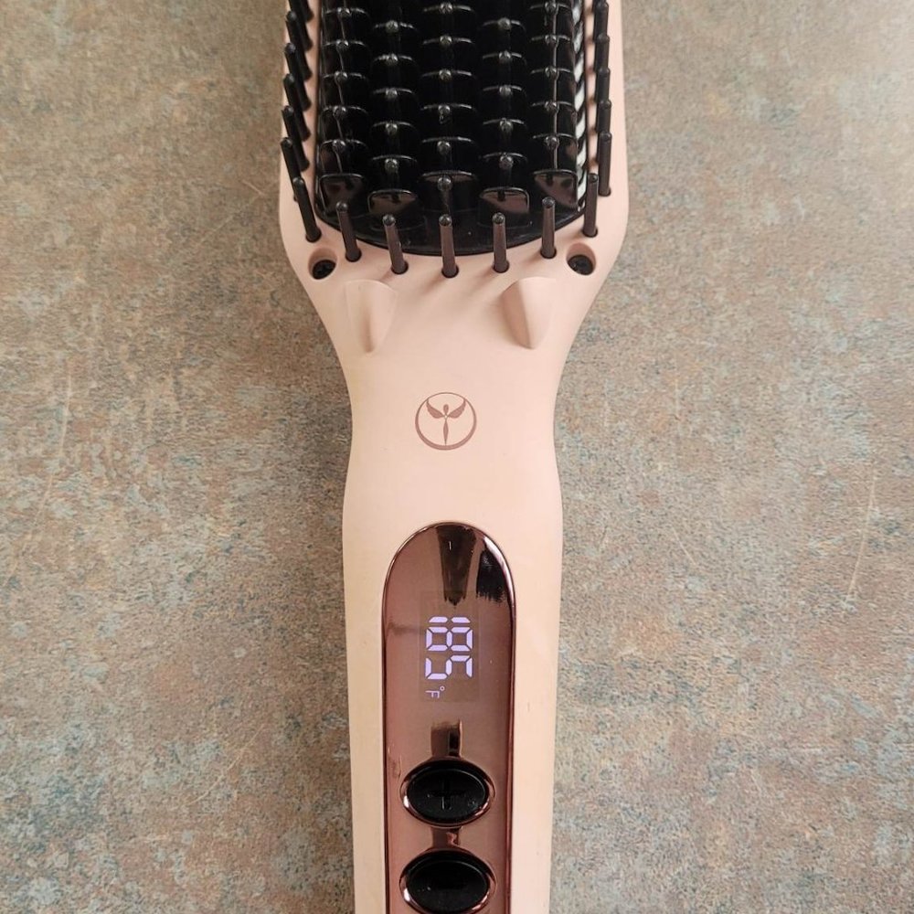 Le Vite Ceramic Straightening Brush
